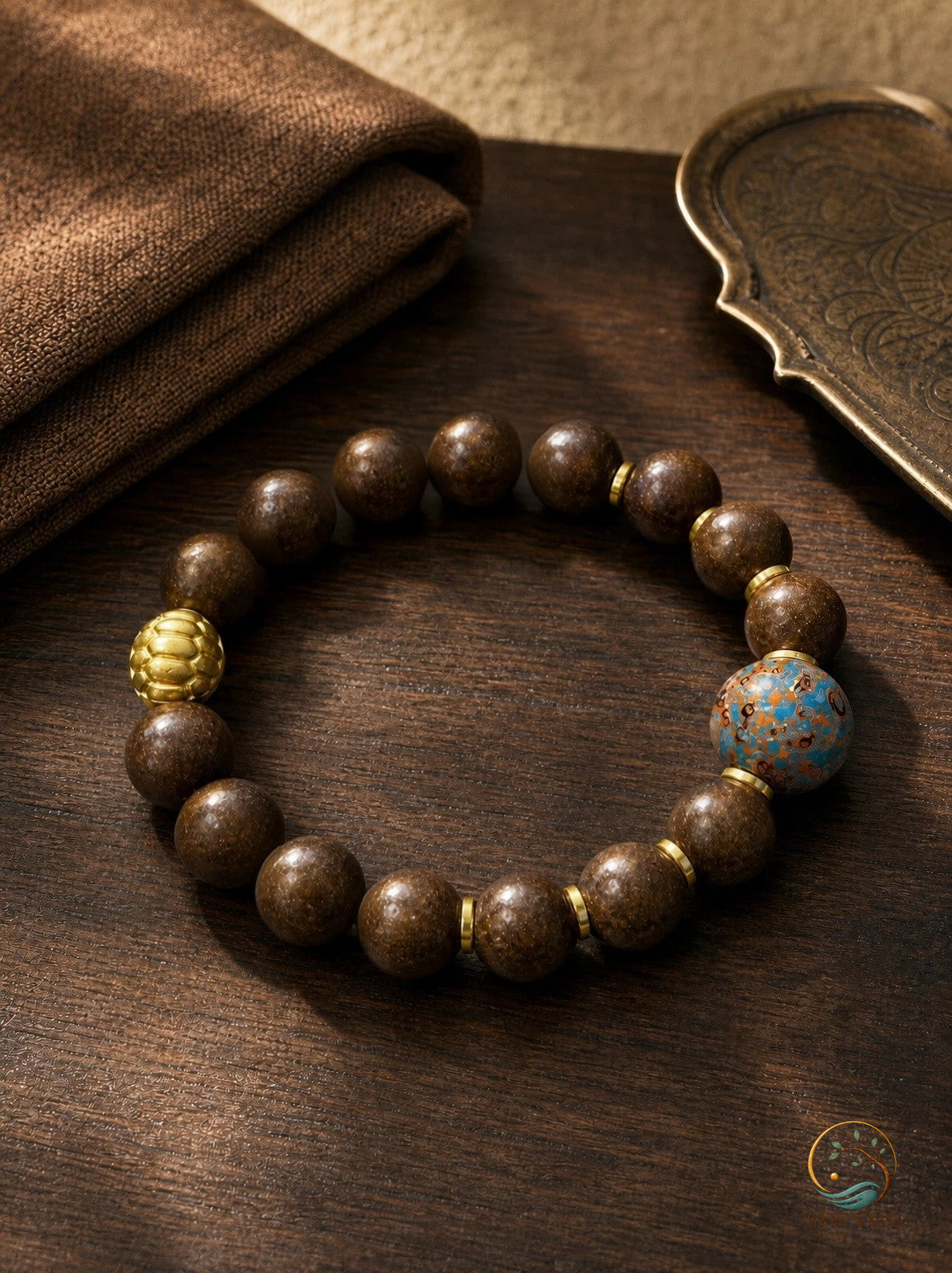 Pinewood Trail Red Resin Fortune Bracelet